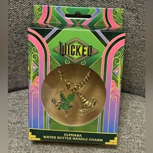 Wicked Stanley Elphaba For Good CharCharms Gold Chain Water Bottle Handle Charm